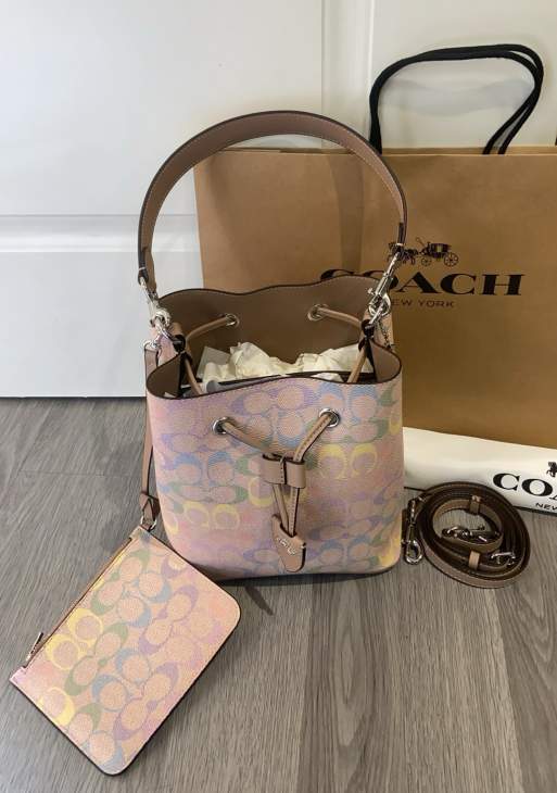 Picture of Coach Handbags _SKUfw240689263fw